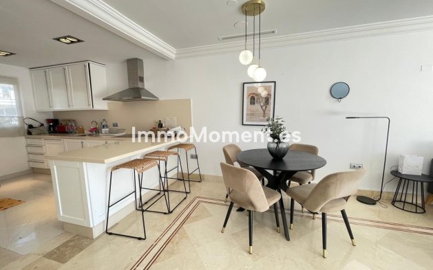 Wiederverkauf - Wohnung - Marbella - Nueva Andalucía