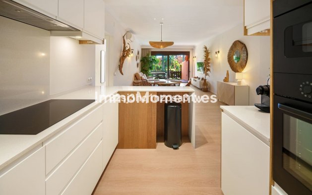 Resale - Apartment - Estepona - Estepona Centro