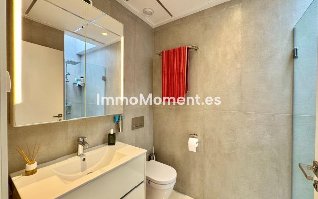 Reventa - Villa independiente - San Miguel de Salinas - San Miguel de Salinas Centro