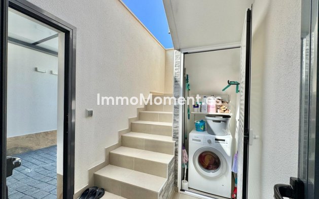 Reventa - Villa independiente - San Miguel de Salinas - San Miguel de Salinas Centro