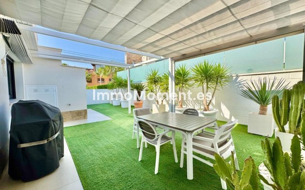 Reventa - Villa independiente - San Miguel de Salinas - San Miguel de Salinas Centro