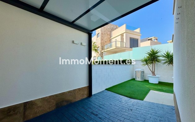Reventa - Villa independiente - San Miguel de Salinas - San Miguel de Salinas Centro