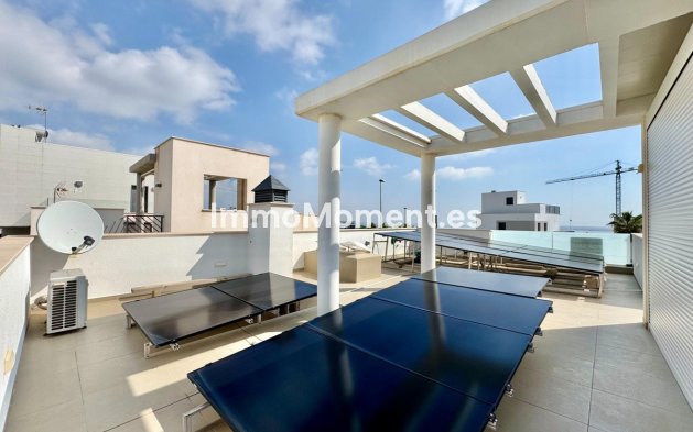 Reventa - Villa independiente - San Miguel de Salinas - San Miguel de Salinas Centro