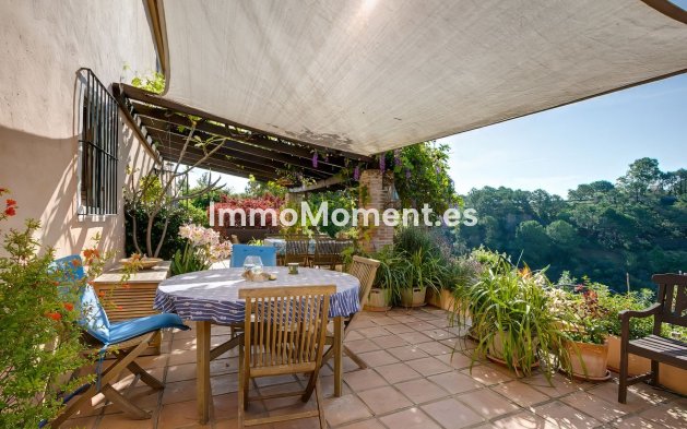 Wiederverkauf - Freistehende Villa - Estepona  - Estepona Centro