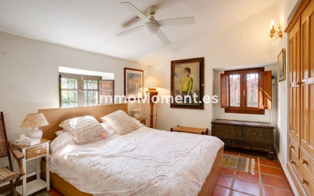 Wiederverkauf - Freistehende Villa - Estepona  - Estepona Centro