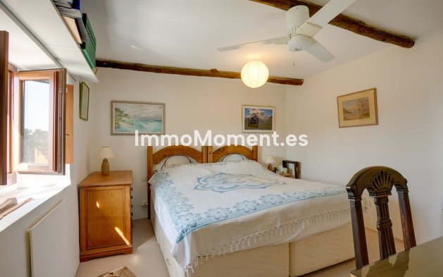 Wiederverkauf - Freistehende Villa - Estepona  - Estepona Centro