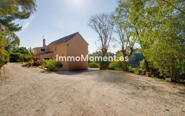 Wiederverkauf - Freistehende Villa - Estepona  - Estepona Centro