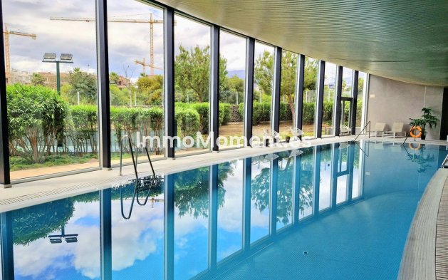 Revente - Appartement - Estepona  - Estepona Centro