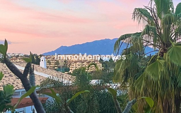 Resale - Apartment - Estepona - Estepona Centro