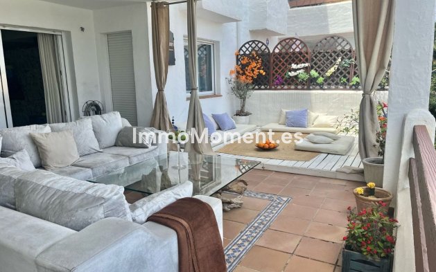 Resale - Apartment - Estepona - Estepona Centro
