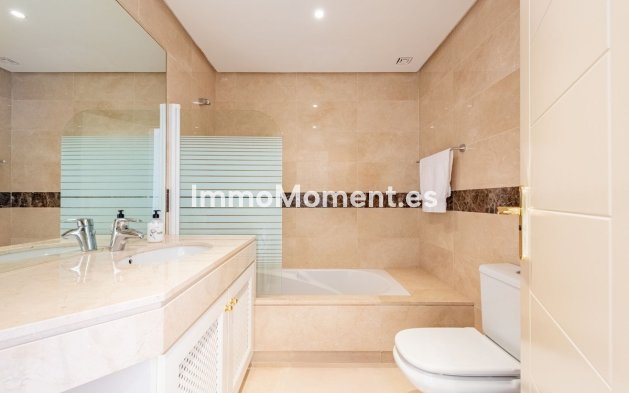 Bestaande woning - Appartement - Estepona  - Atalaya