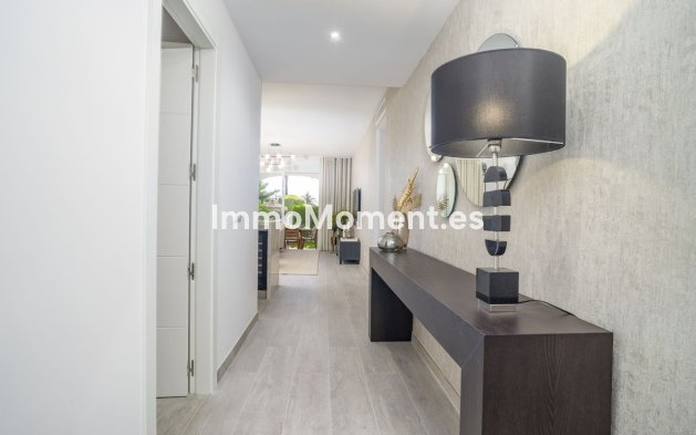 Revente - Appartement - Marbella - Nueva Andalucía