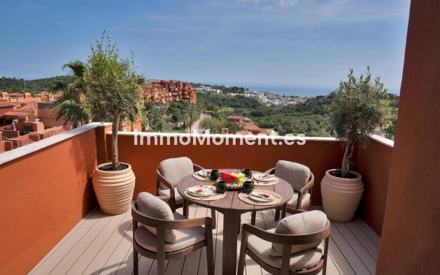 Resale - Apartment - Marbella - Reserva de Marbella