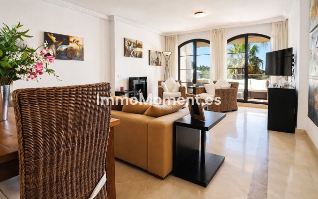 Resale - Apartment - Benahavís - Los Arqueros
