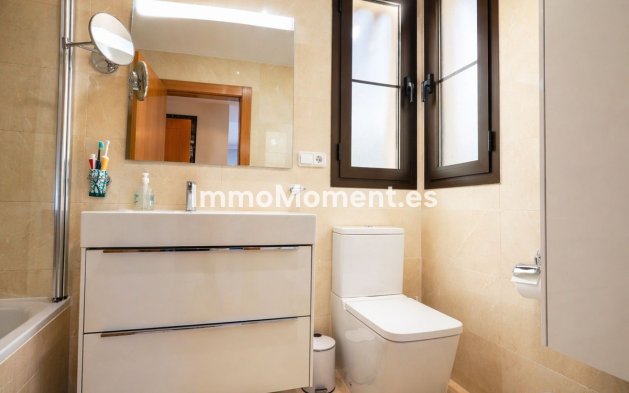 Resale - Apartment - Benahavís - Los Arqueros