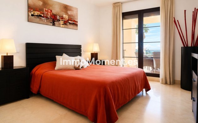 Resale - Apartment - Benahavís - Los Arqueros