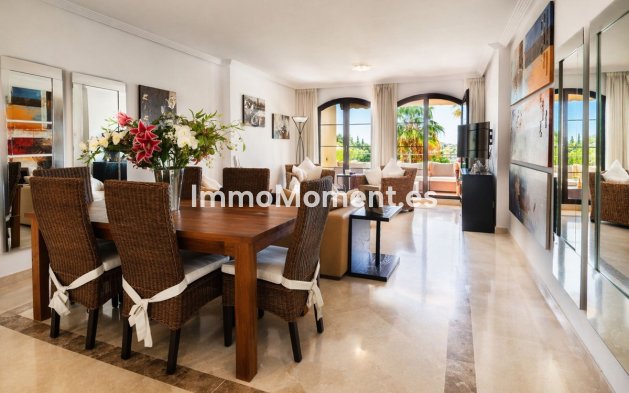 Resale - Apartment - Benahavís - Los Arqueros