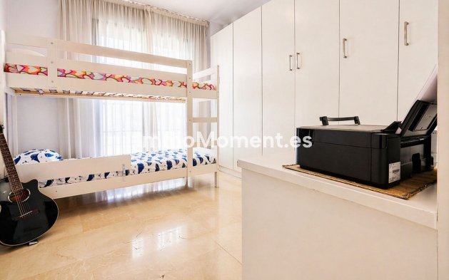 Resale - Apartment - Benahavís - Los Arqueros
