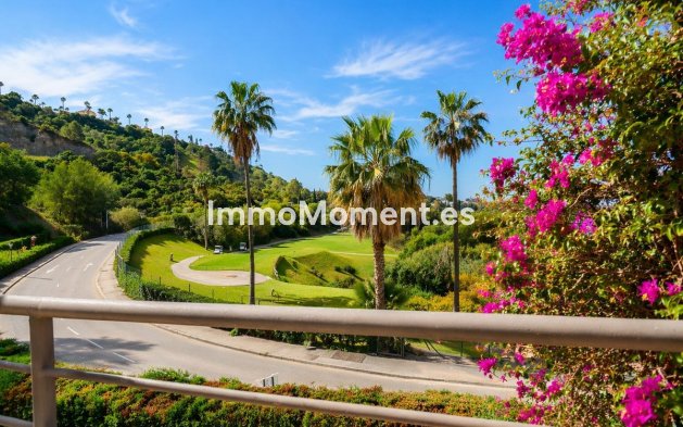Resale - Apartment - Benahavís - Los Arqueros
