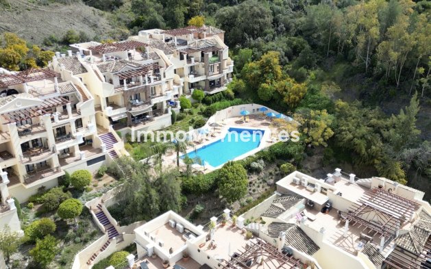 Resale - Apartment - Benahavís - Los Arqueros