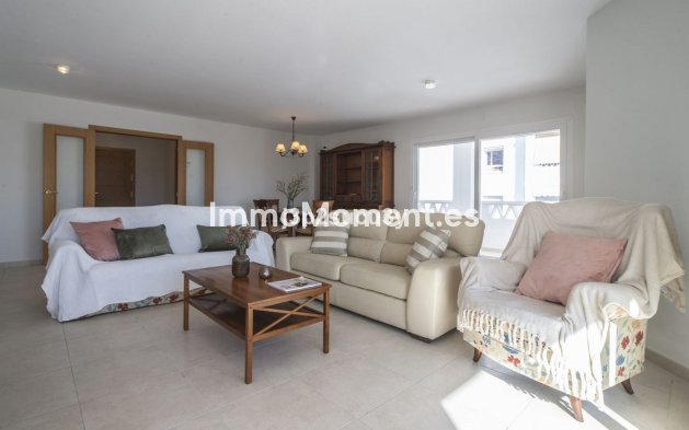 Revente - Appartement - Marbella - Nueva Andalucía