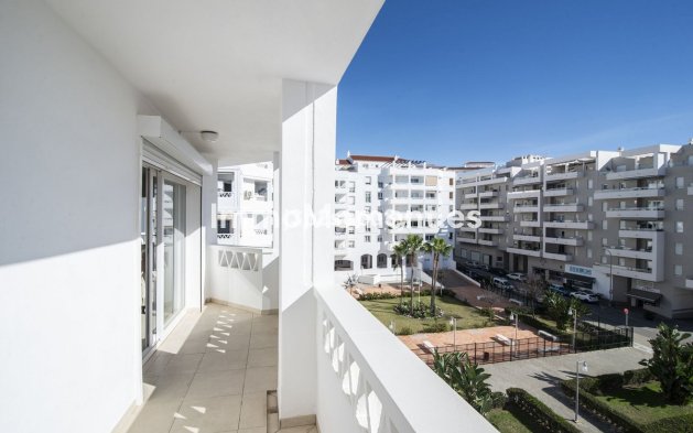 Revente - Appartement - Marbella - Nueva Andalucía