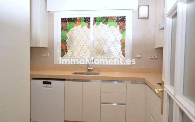 Resale - Apartment - Marbella - Marbella Centro
