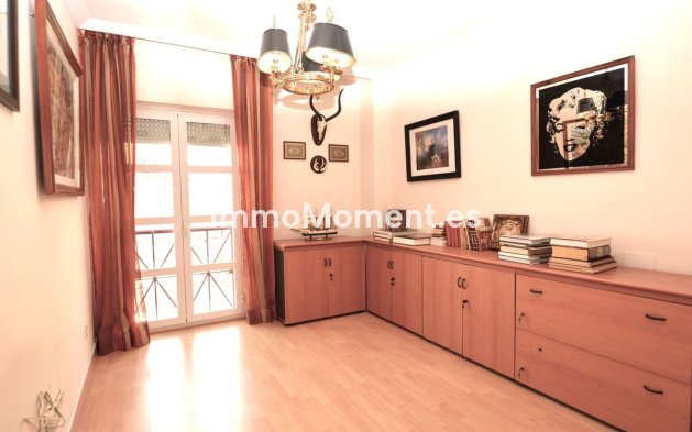 Resale - Apartment - Marbella - Marbella Centro