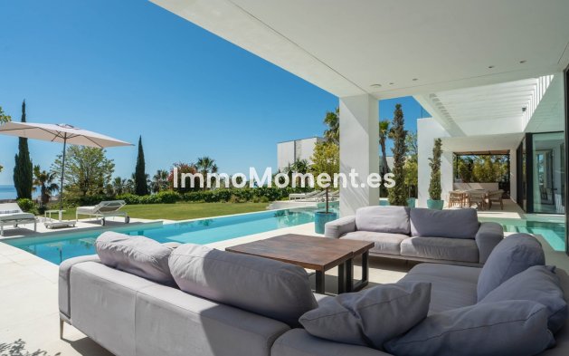 Reventa - Villa independiente - Estepona  - Estepona Centro