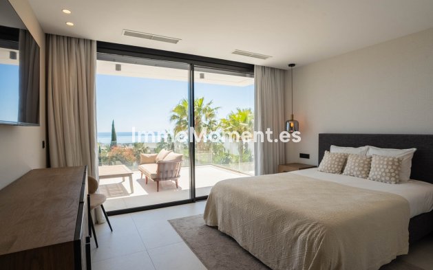 Reventa - Villa independiente - Estepona  - Estepona Centro
