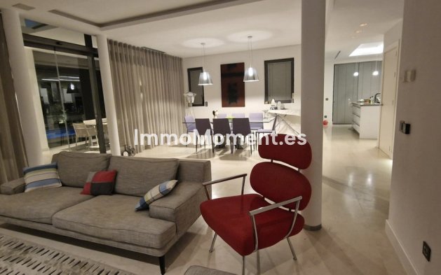 Reventa - Villa independiente - Marbella - Nueva Andalucía