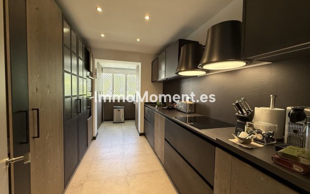 Wiederverkauf - Wohnung - Marbella - Puerto Banús