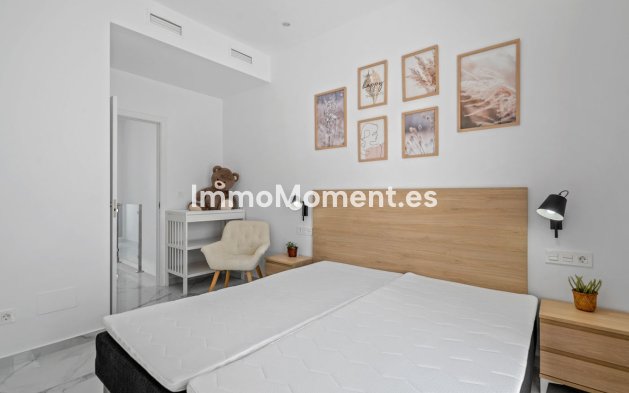 Wiederverkauf - Freistehende Villa - Torrevieja - Torrevieja Centro