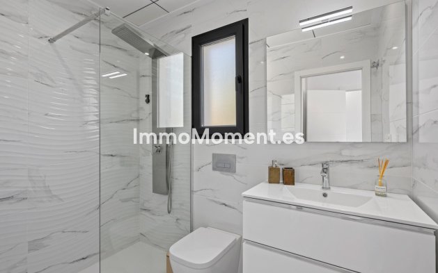 Wiederverkauf - Freistehende Villa - Torrevieja - Torrevieja Centro