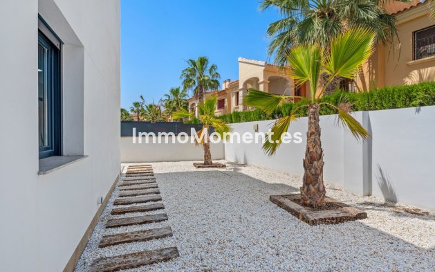 Wiederverkauf - Freistehende Villa - Torrevieja - Torrevieja Centro
