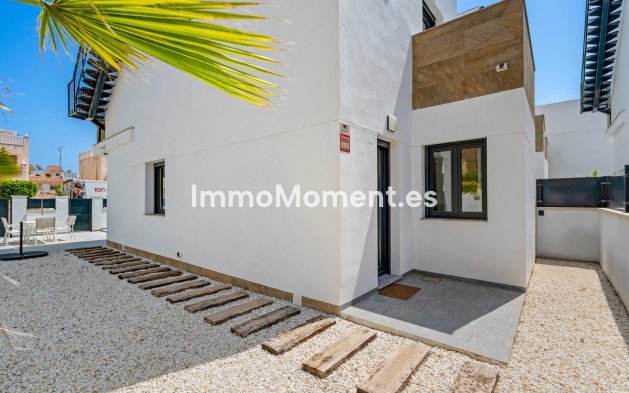 Wiederverkauf - Freistehende Villa - Torrevieja - Torrevieja Centro