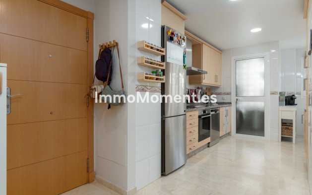 Resale - Apartment - Benalmadena - Benalmadena Centro