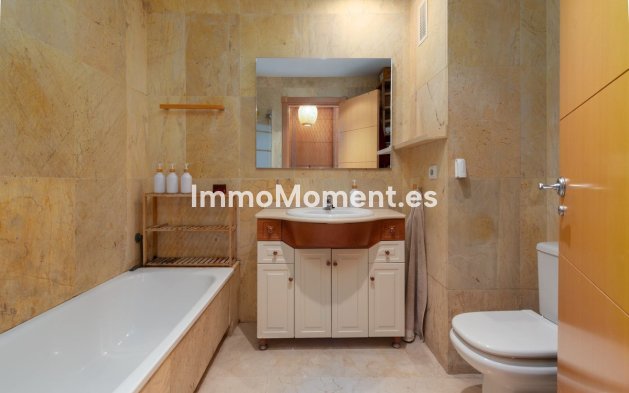 Resale - Apartment - Benalmadena - Benalmadena Centro