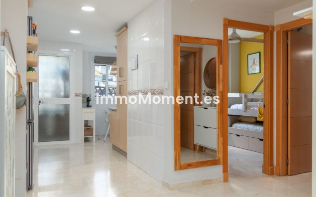 Resale - Apartment - Benalmadena - Benalmadena Centro