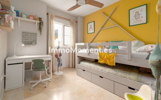 Resale - Apartment - Benalmadena - Benalmadena Centro