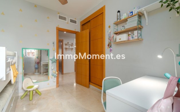 Resale - Apartment - Benalmadena - Benalmadena Centro