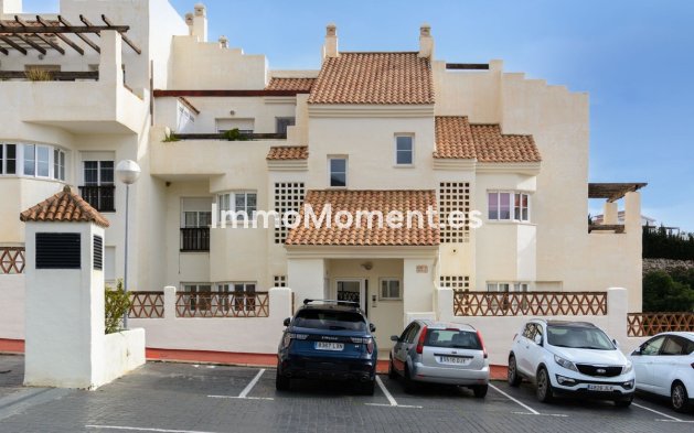 Resale - Apartment - Benalmadena - Benalmadena Centro