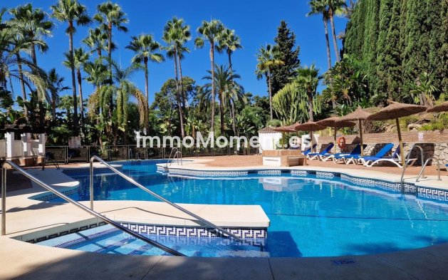Resale - Apartment - Marbella - Reserva de Marbella