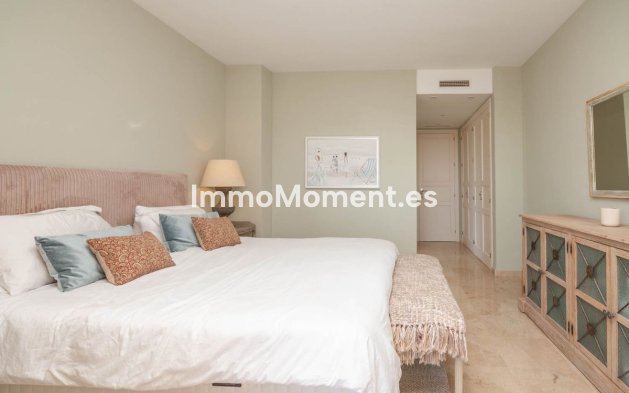 Resale - Apartment - Marbella - Elviria