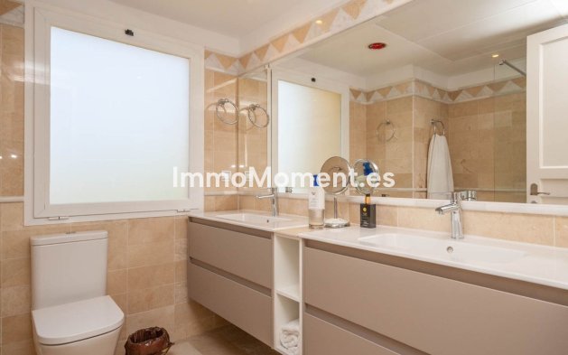 Resale - Apartment - Marbella - Elviria