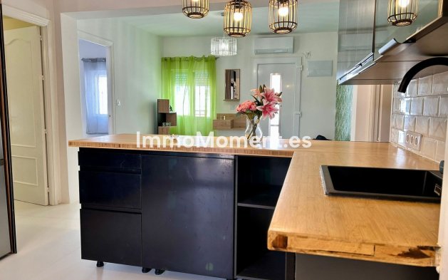 Resale - Apartment - Fuengirola - Los Boliches
