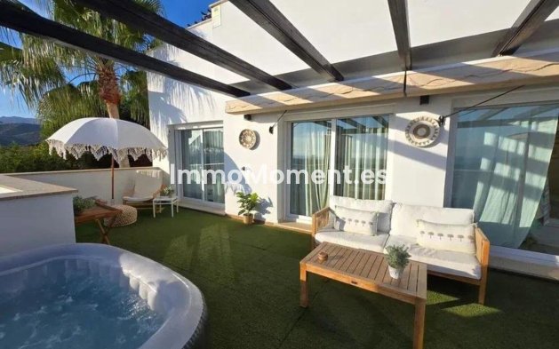 Wiederverkauf - Freistehende Villa - Marbella - Santa Clara