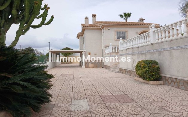 Resale - Detached villa - San Fulgencio - La Marina