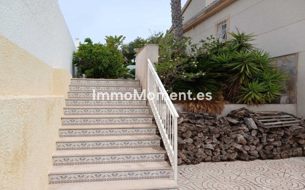 Resale - Detached villa - San Fulgencio - La Marina