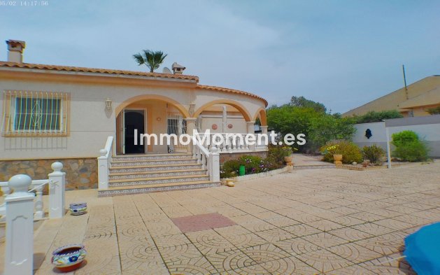 Resale - Detached villa - San Fulgencio - La Marina